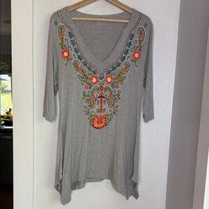 Soft Surroundings Embroidered Gray Women's Top
